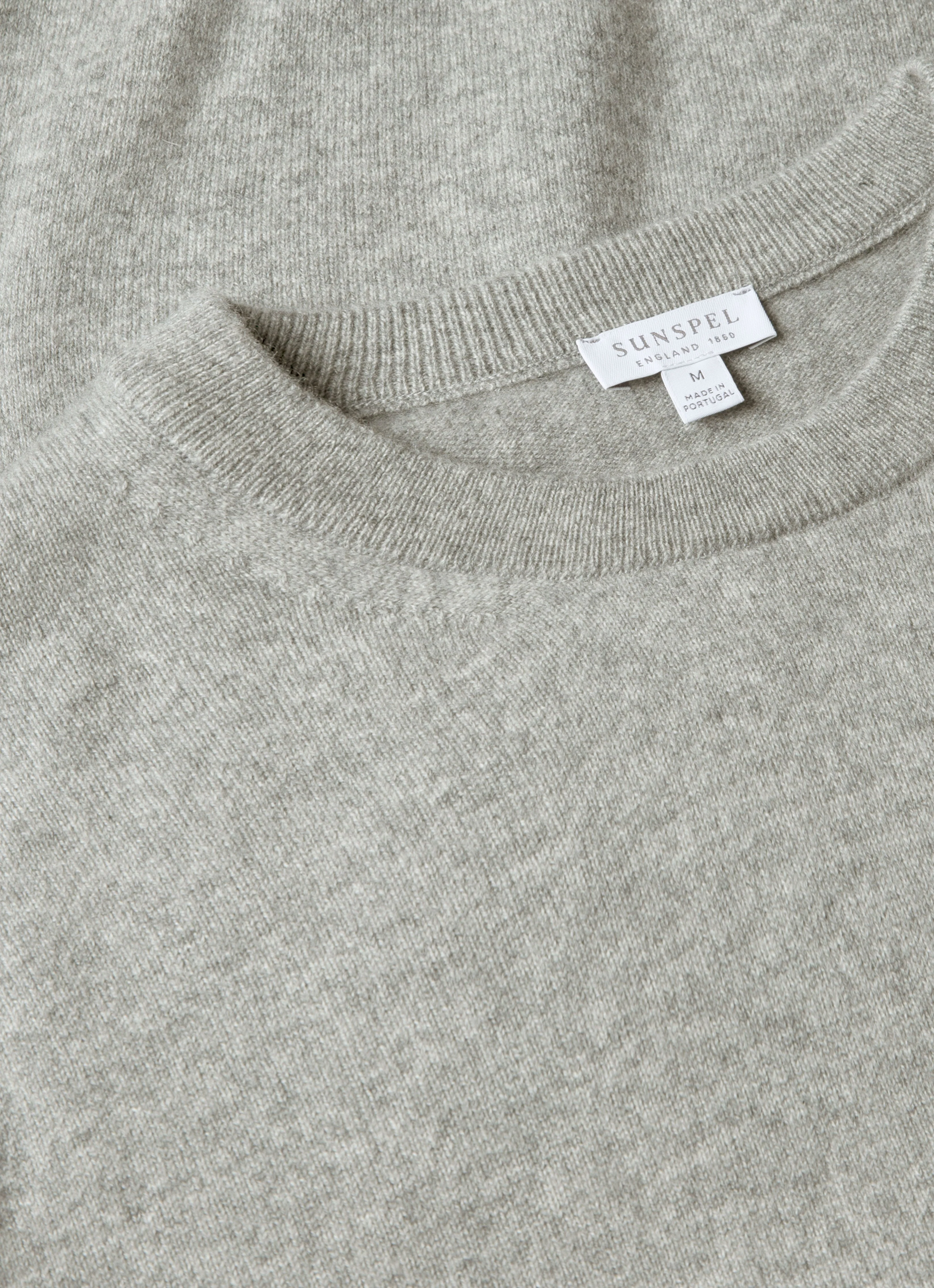 Men's Cashmere Crew Neck Jumper in Grey Melange - Image 4