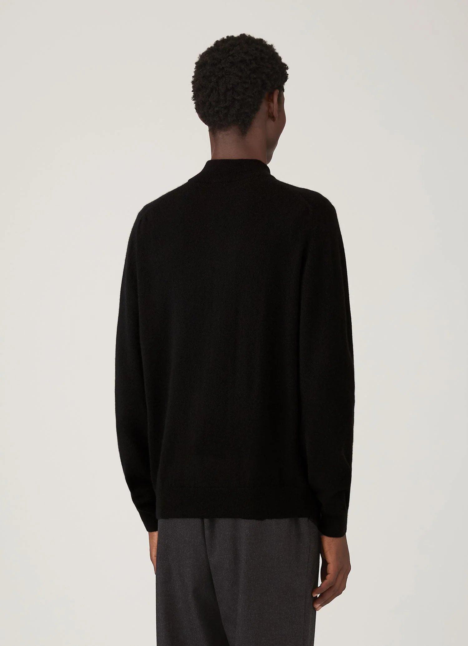 Men's Cashmere Half Zip Jumper in Black - Image 5