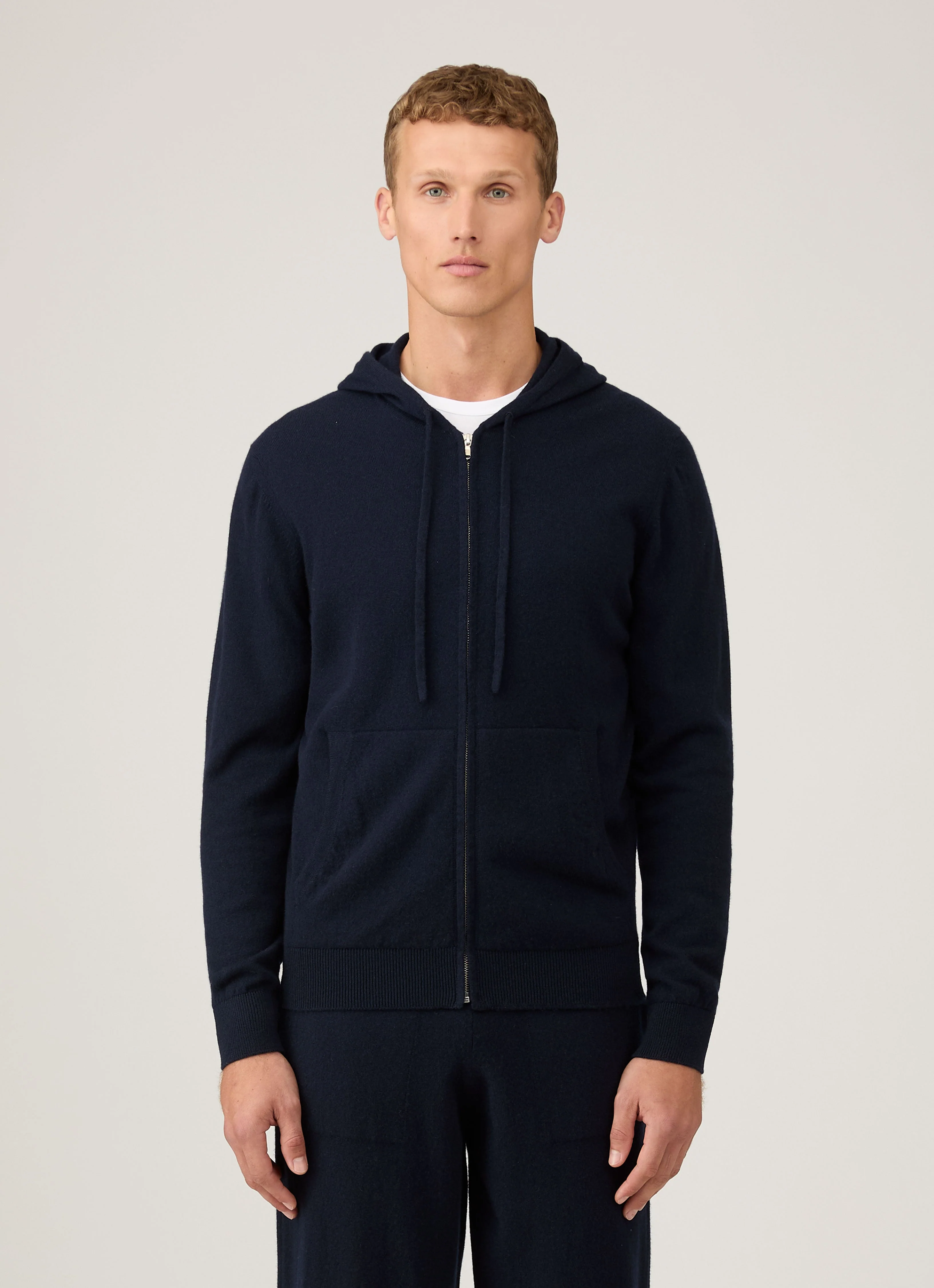 Men's Cashmere Hoodie in Navy - Image 2