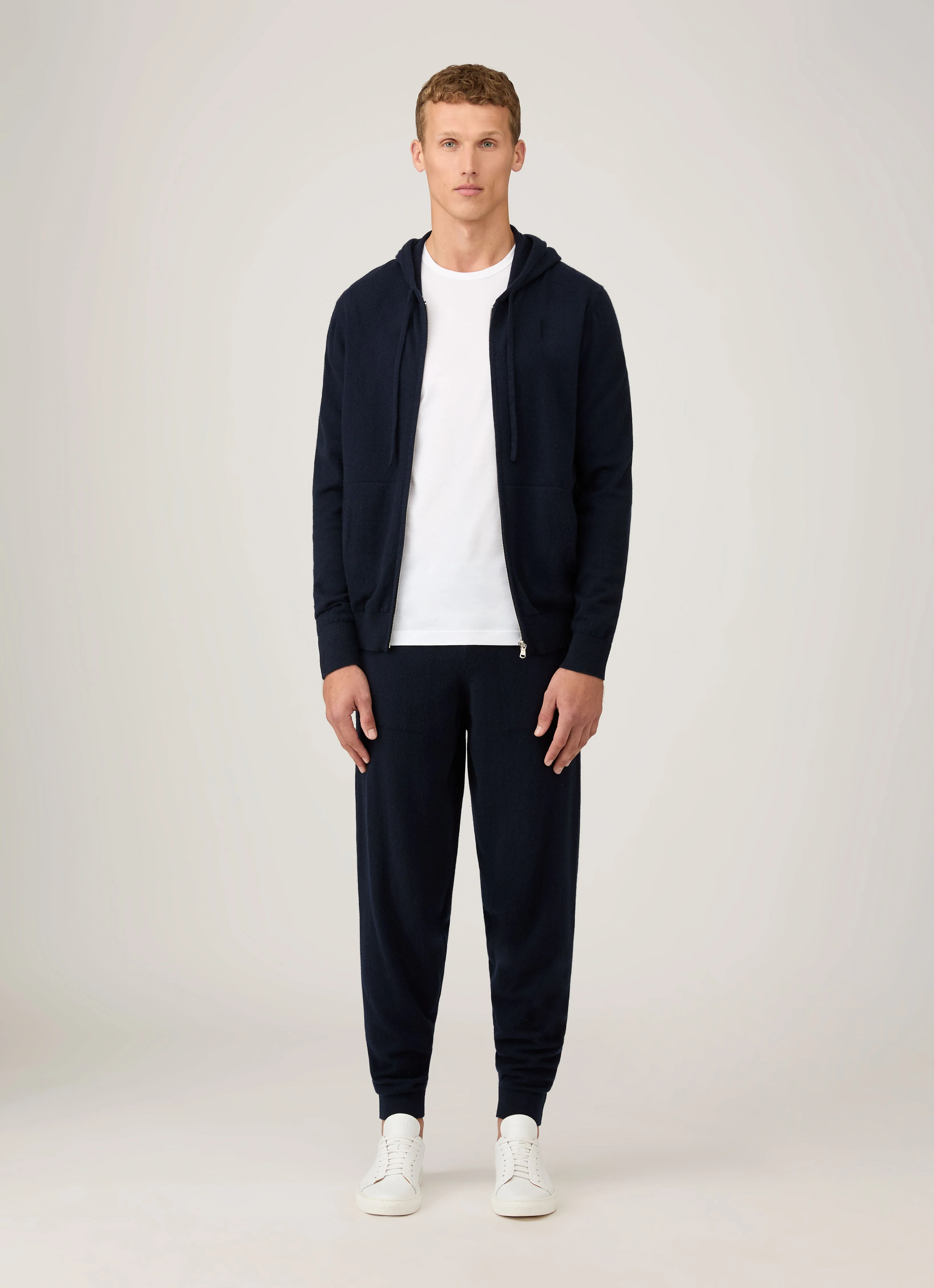 Men's Cashmere Hoodie in Navy - Image 3