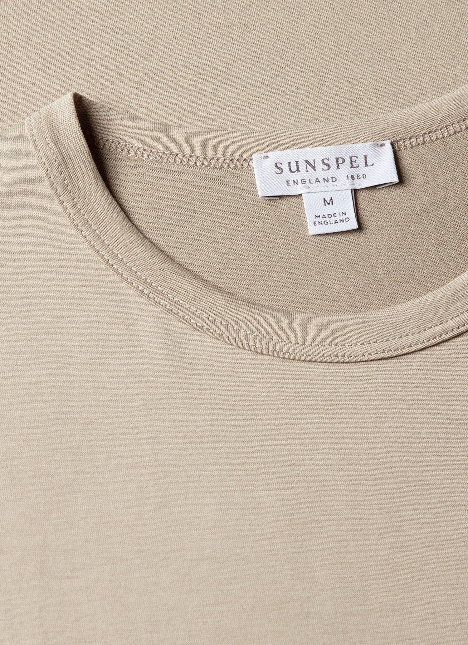 Men's Classic T-shirt in Ash - Image 4