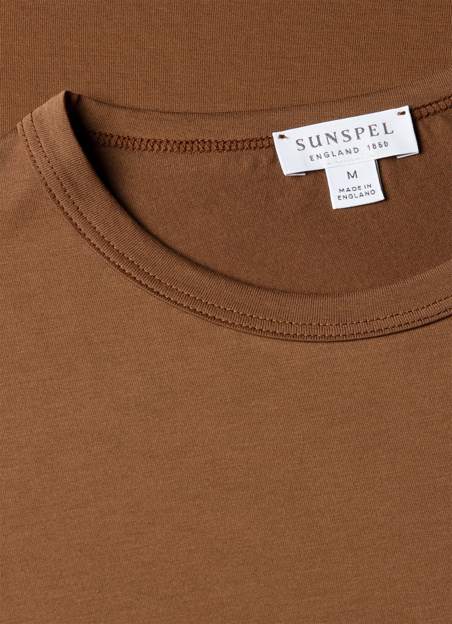 Men's Classic T-shirt in Bronze - Image 4