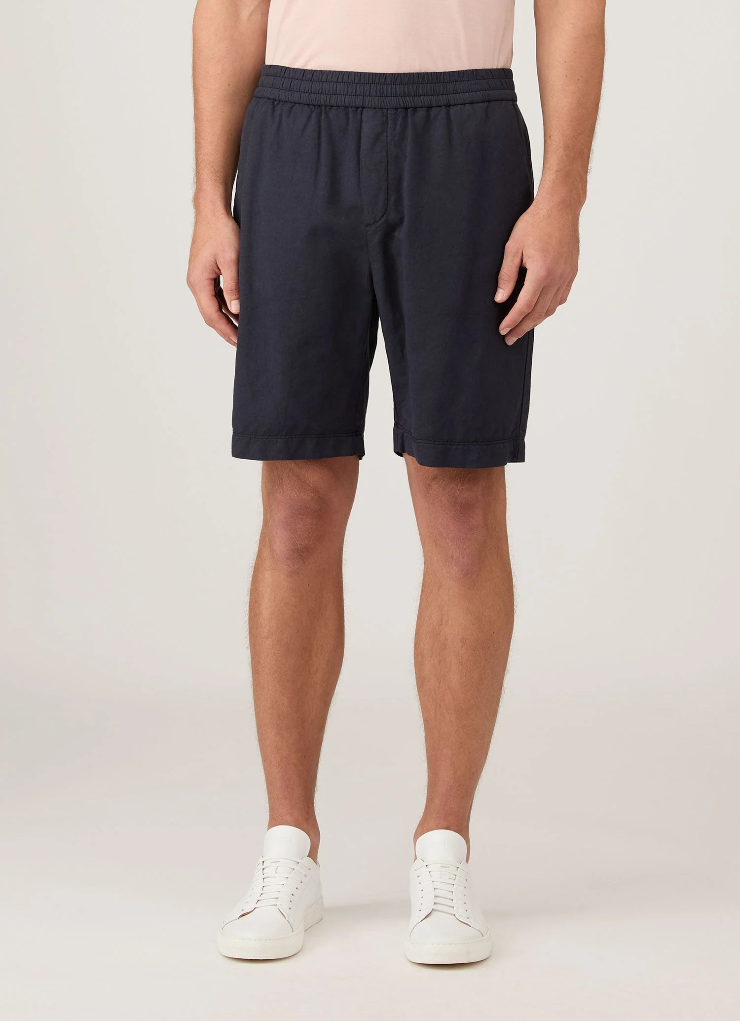 Men's Cotton Linen Drawstring Shorts in Navy - Image 2