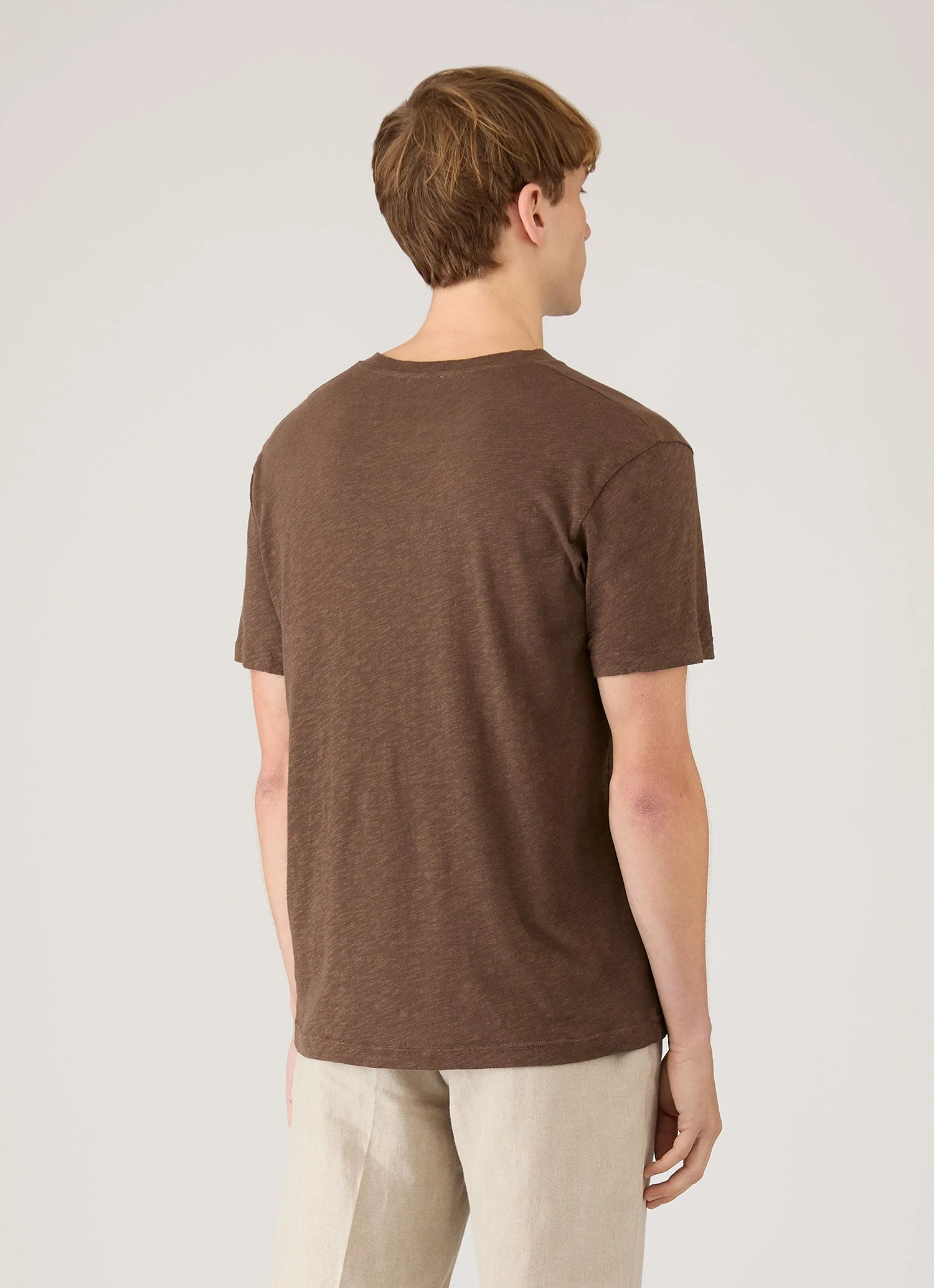 Men's Cotton Linen T-shirt in Dark Walnut - Image 5