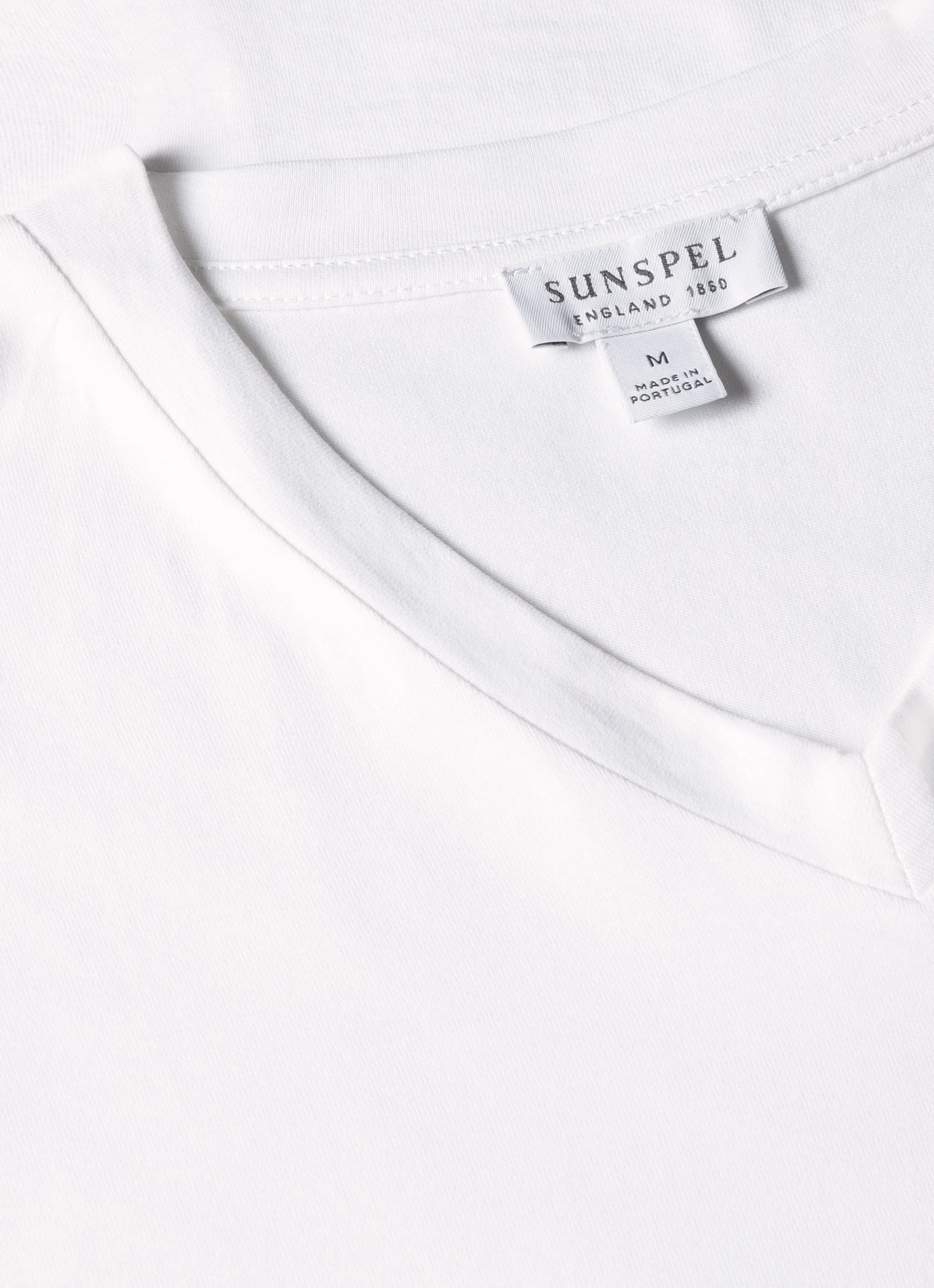 Men's Riviera V-neck T-shirt in White - Image 4