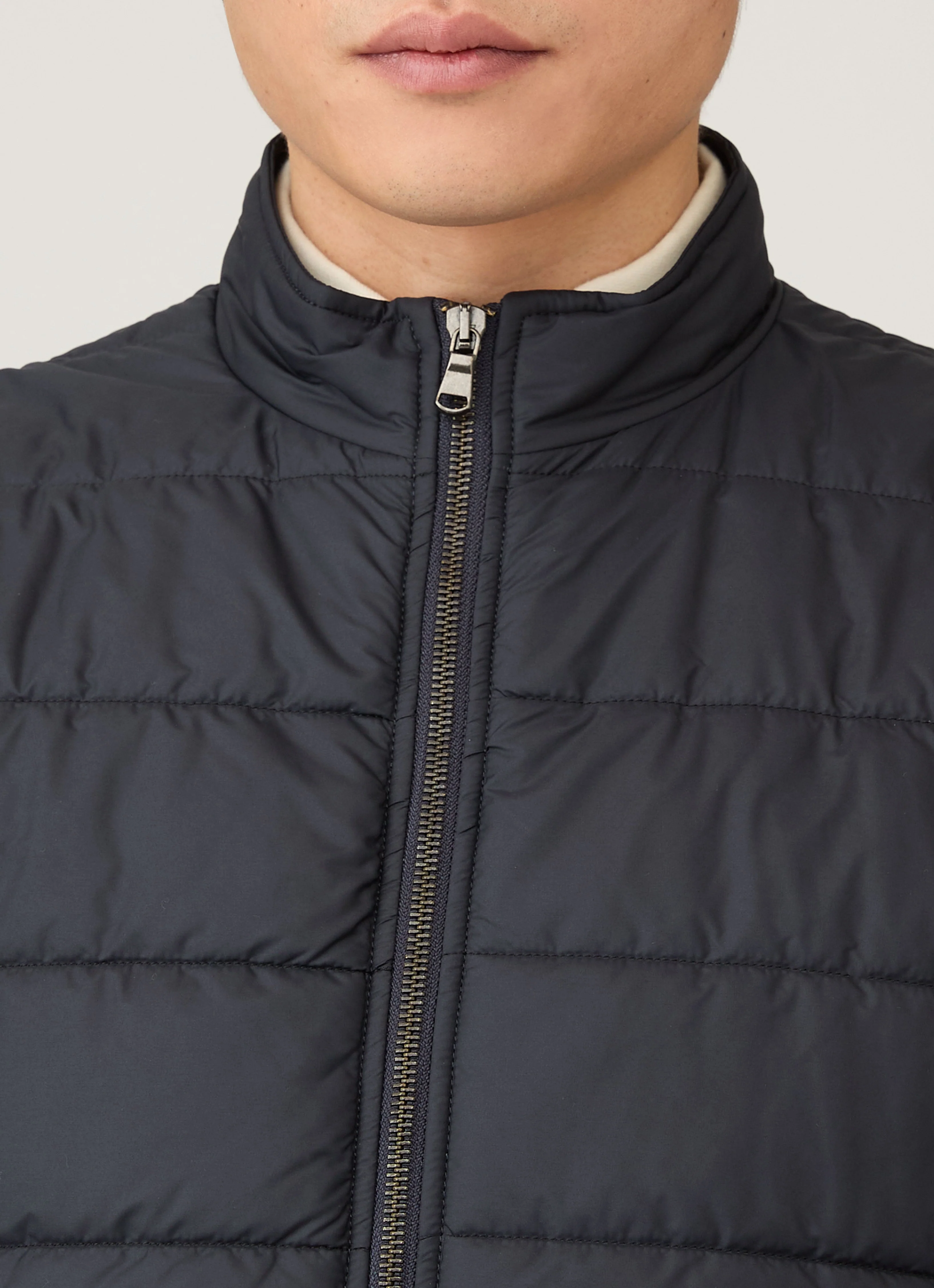 Men's Insulated Gilet in Navy - Image 6