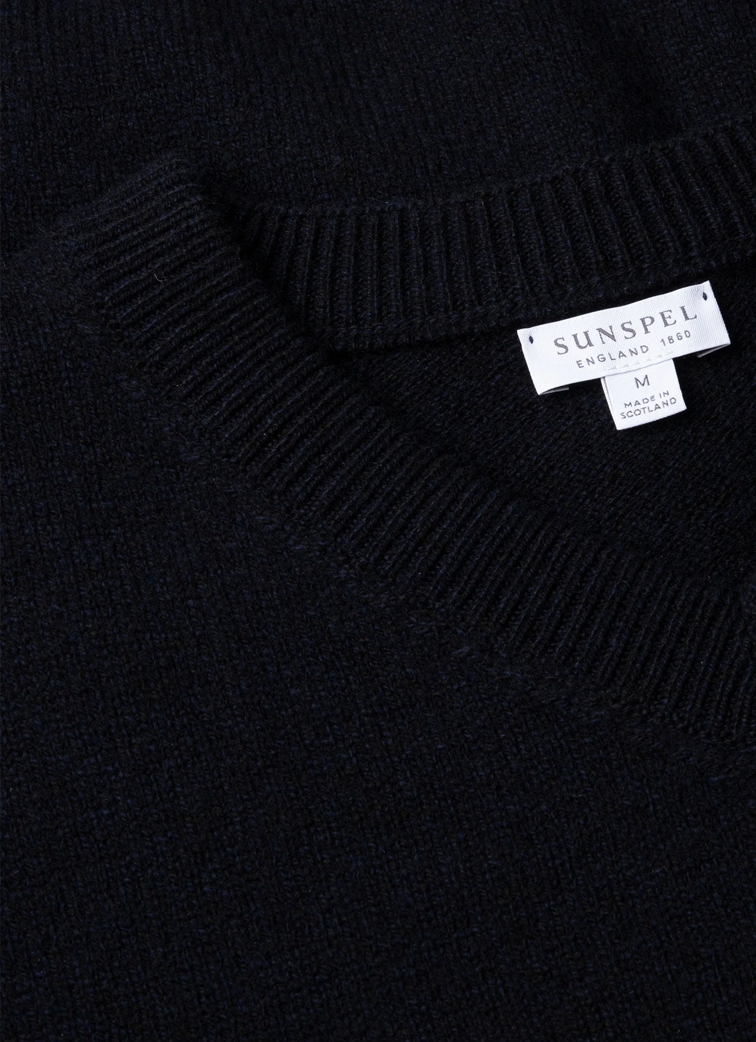 Men's Lambswool Vest in Dark Navy Mouline - Image 4