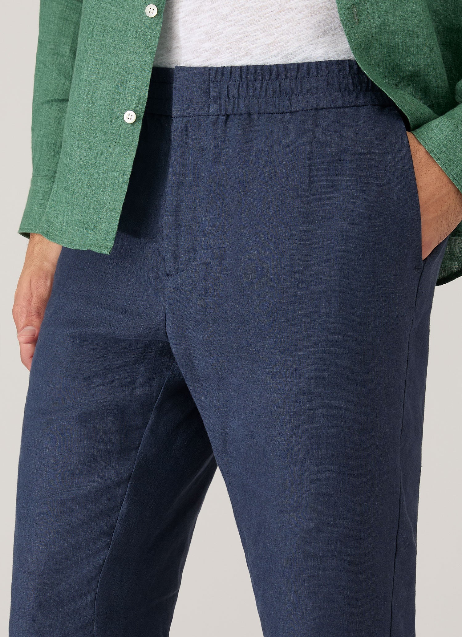 Men's Linen Drawstring Trouser in Light Navy - Image 6