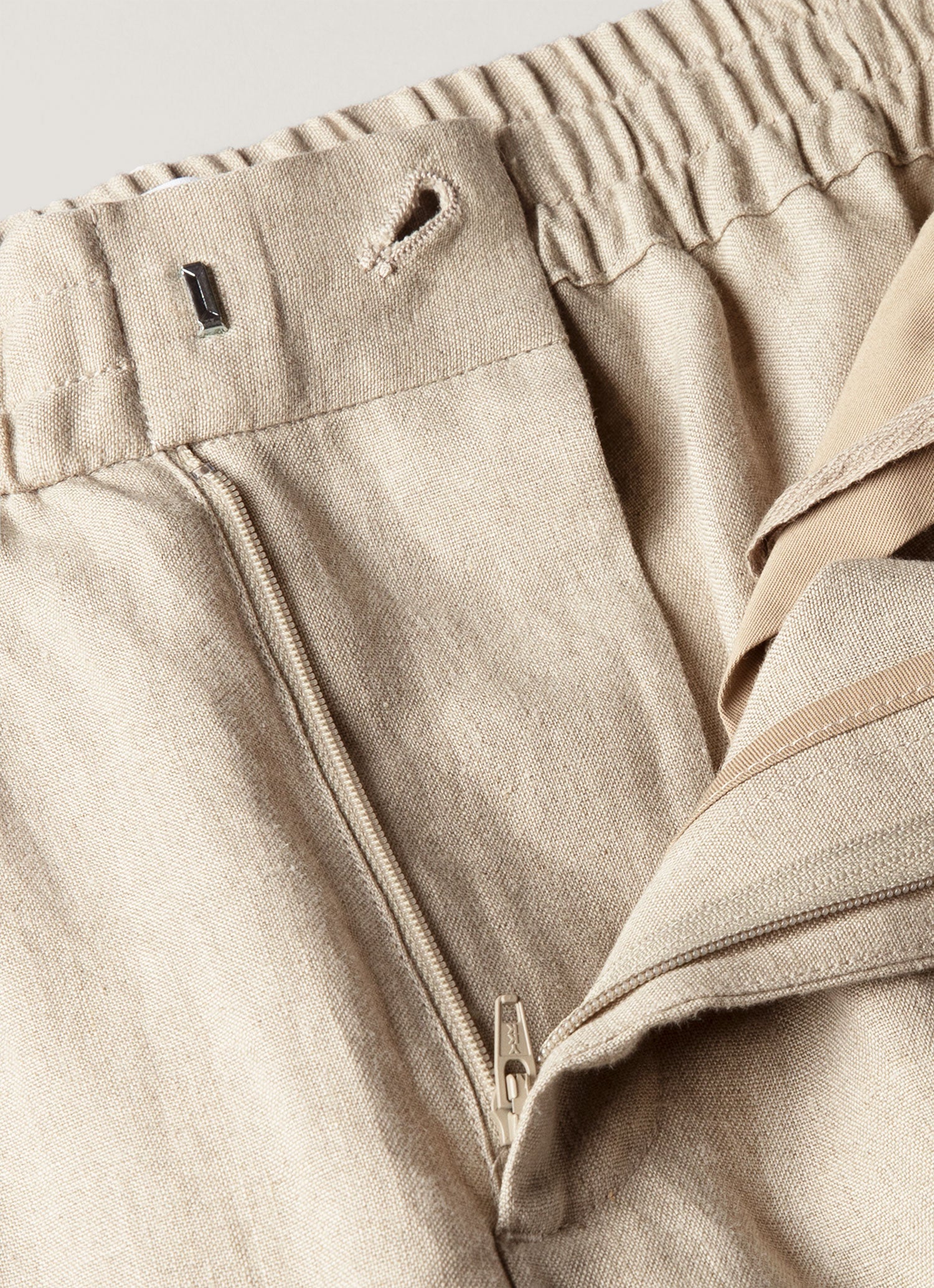 Men's Linen Drawstring Trouser in Sand - Image 4