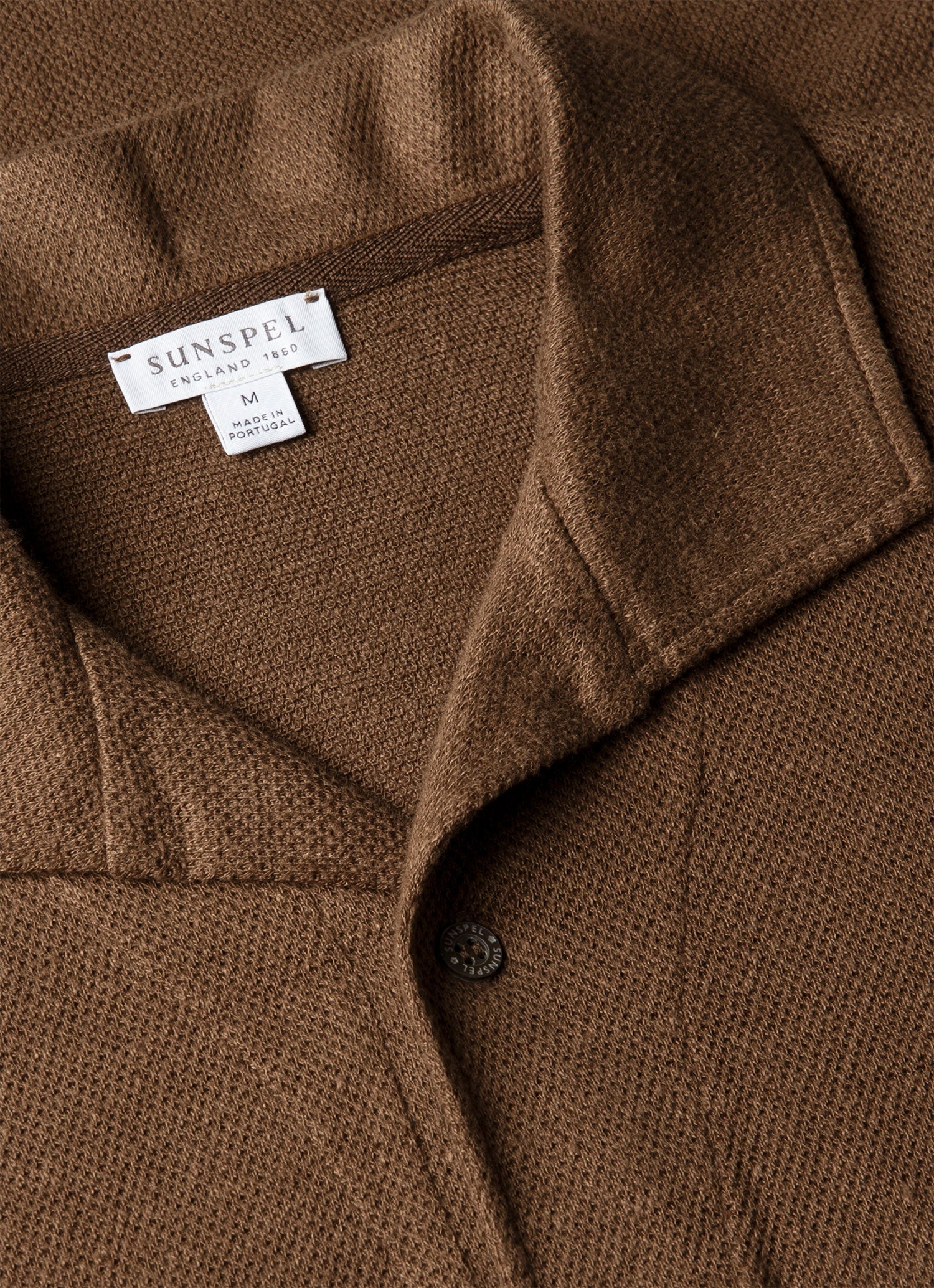 Men's Linen Piqué Polo Shirt in Dark Walnut - Image 4