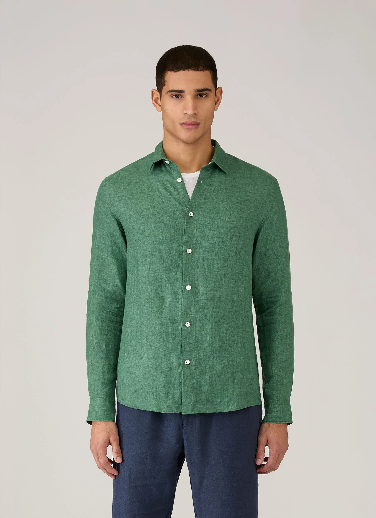 Men's Linen Shirt in Bright Green - Image 2