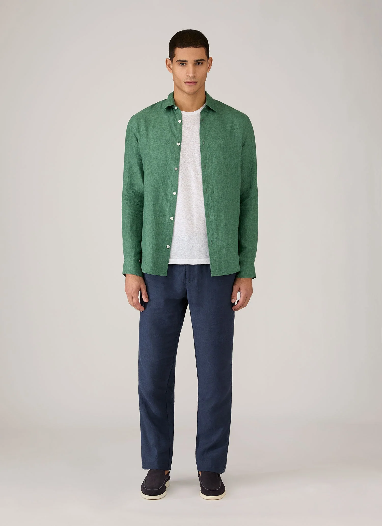 Men's Linen Shirt in Bright Green - Image 3