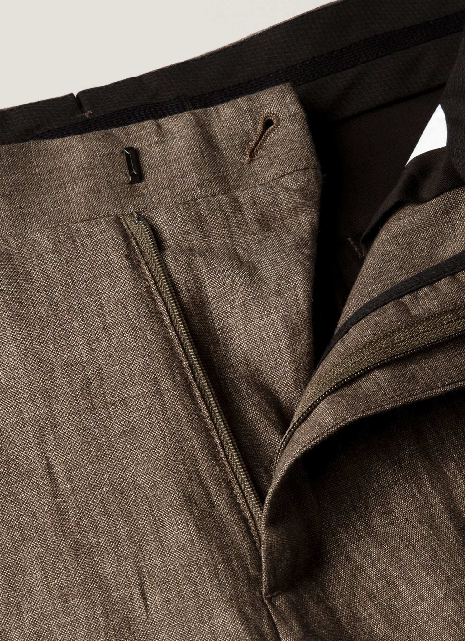 Men's Linen Trouser in Dark Walnut - Image 4