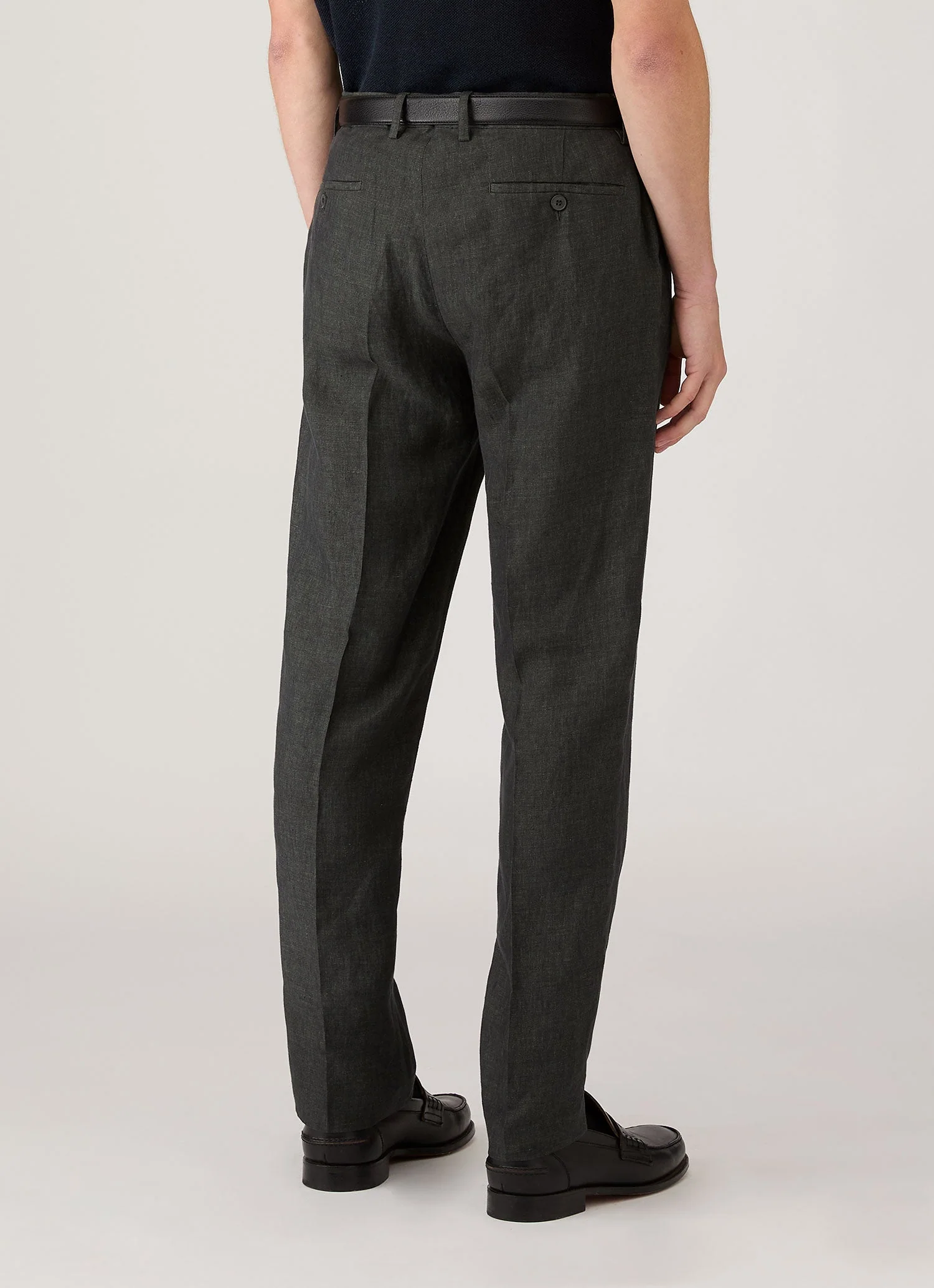 Men's Linen Trouser in Forest - Image 5