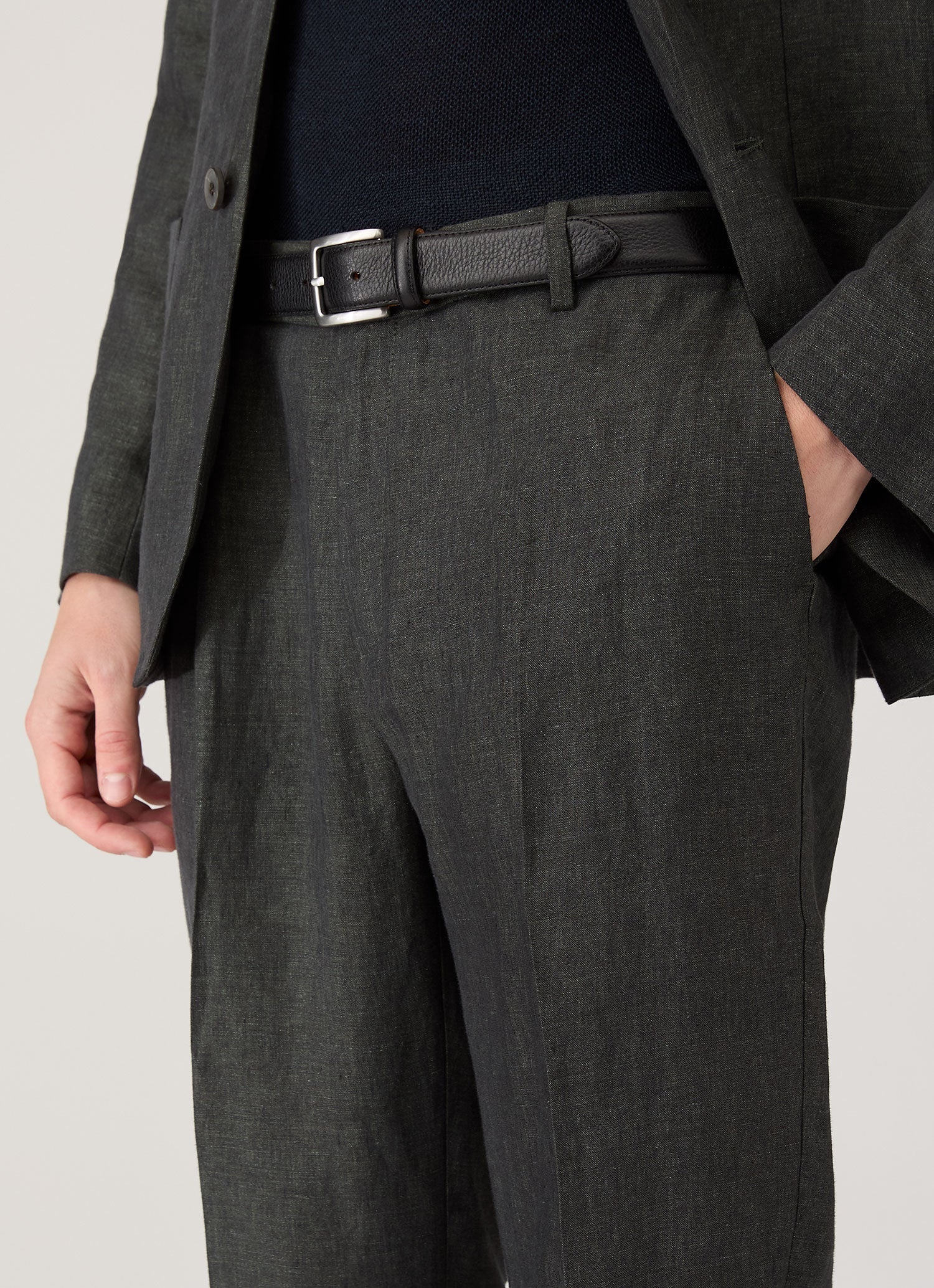 Men's Linen Two-Piece Suit in Forest - Image 6