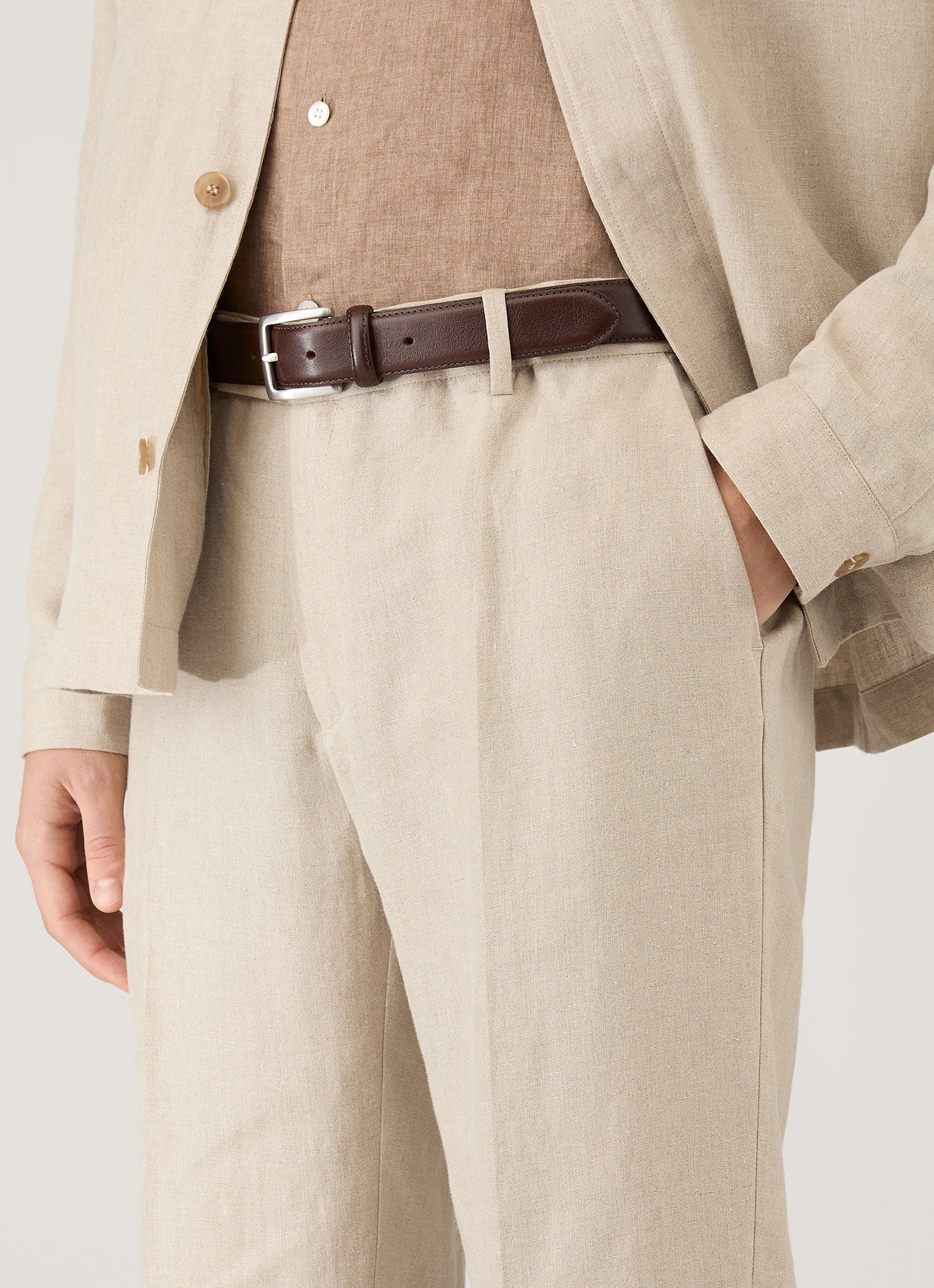 Men's Linen Two-Piece Suit in Sand - Image 6