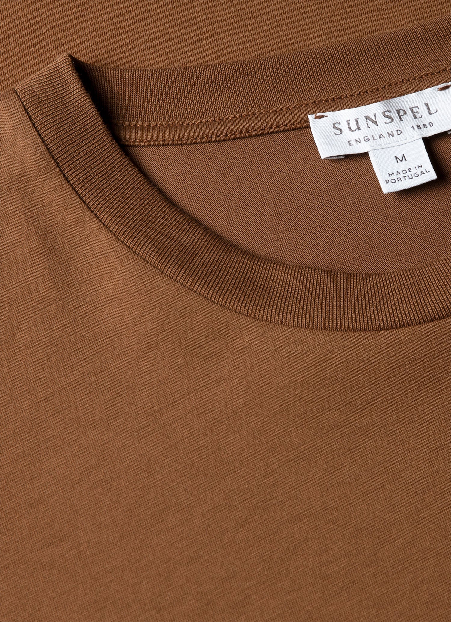 Men's Riviera Midweight T-shirt in Bronze - Image 4