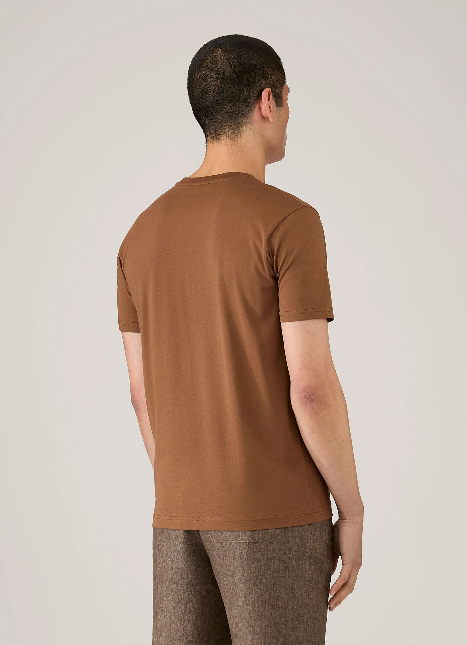 Men's Riviera Midweight T-shirt in Bronze - Image 5