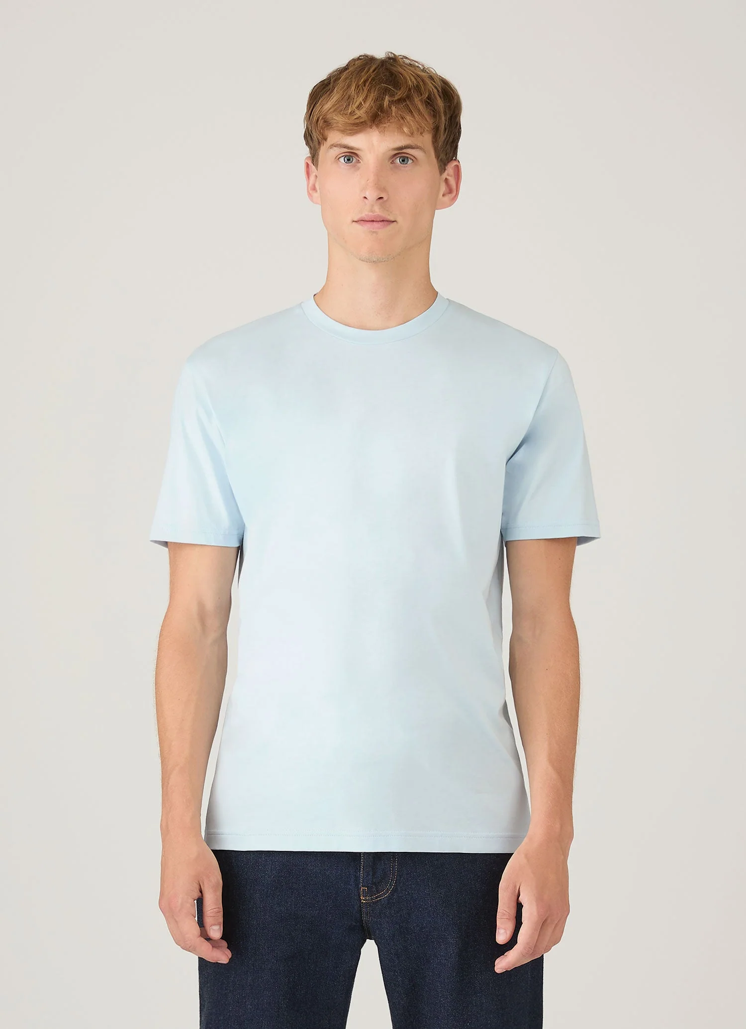 Men's Riviera Midweight T-shirt in Frost Blue - Image 2
