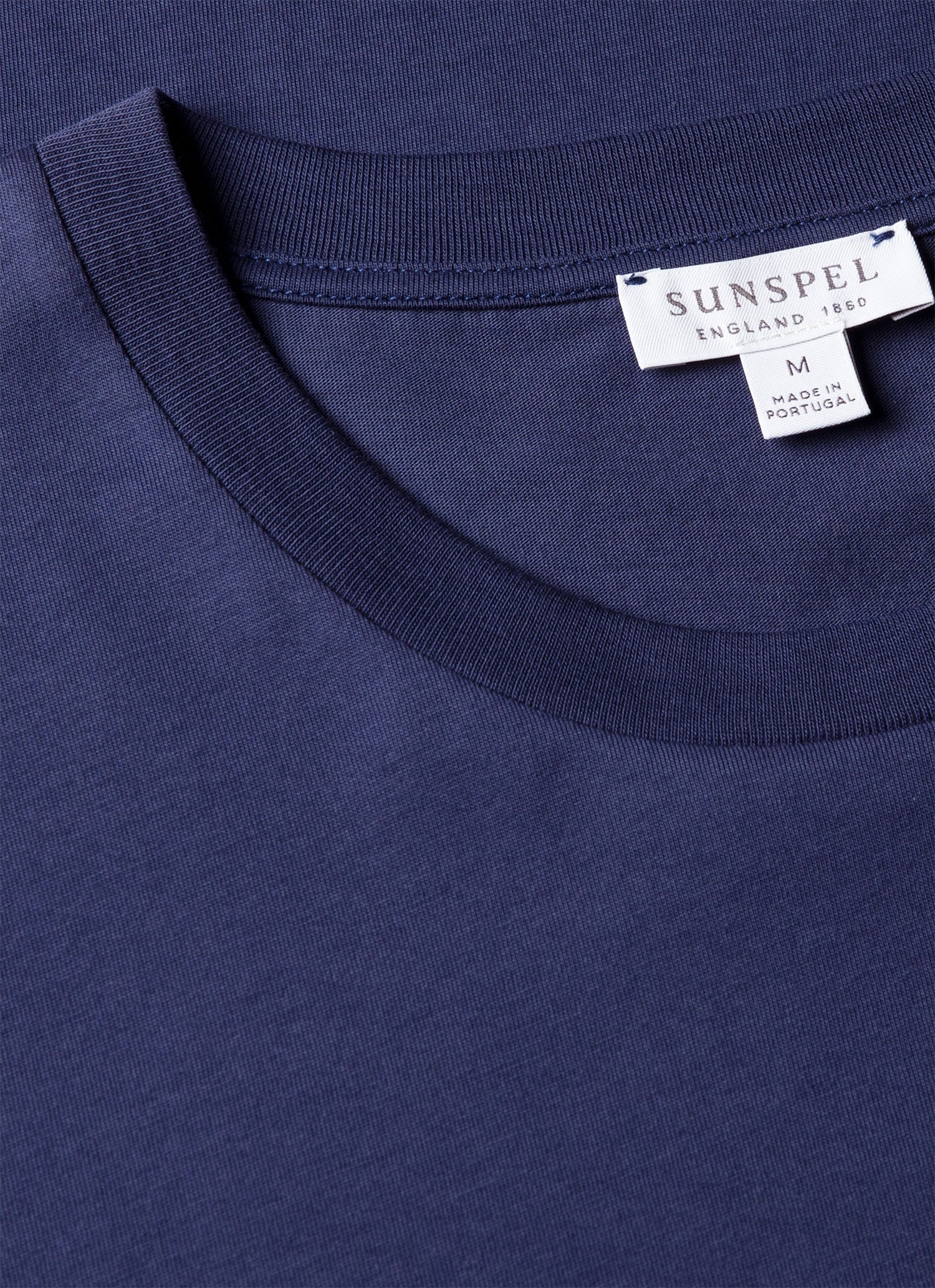 Men's Riviera Midweight T-shirt in Ink Blue - Image 4
