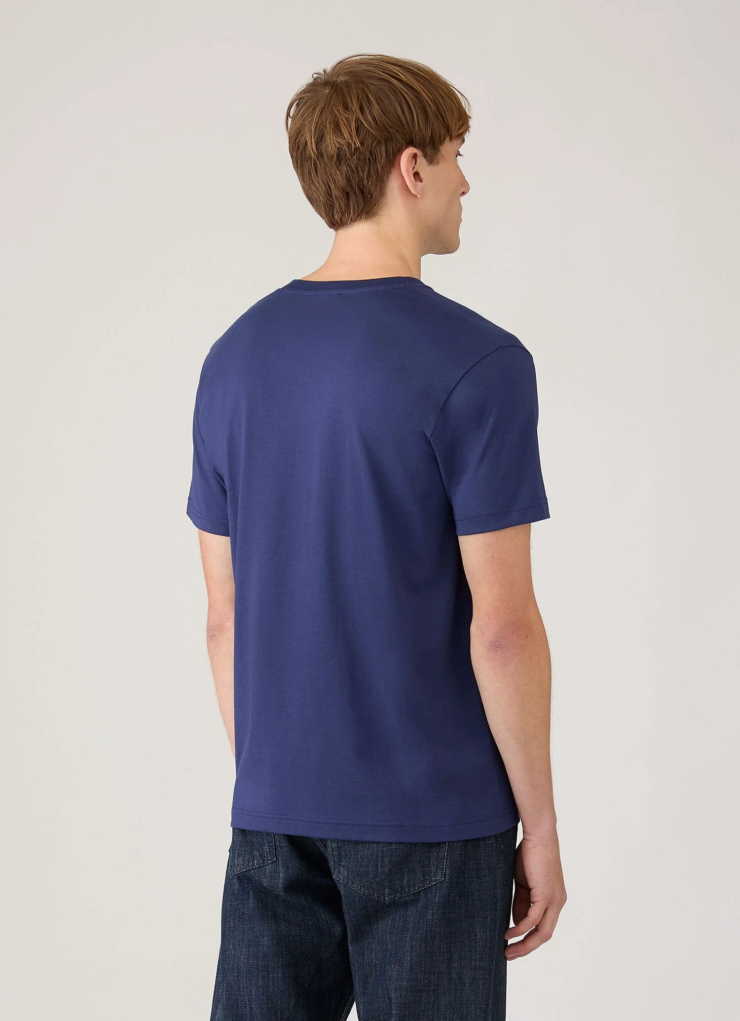 Men's Riviera Midweight T-shirt in Ink Blue - Image 5