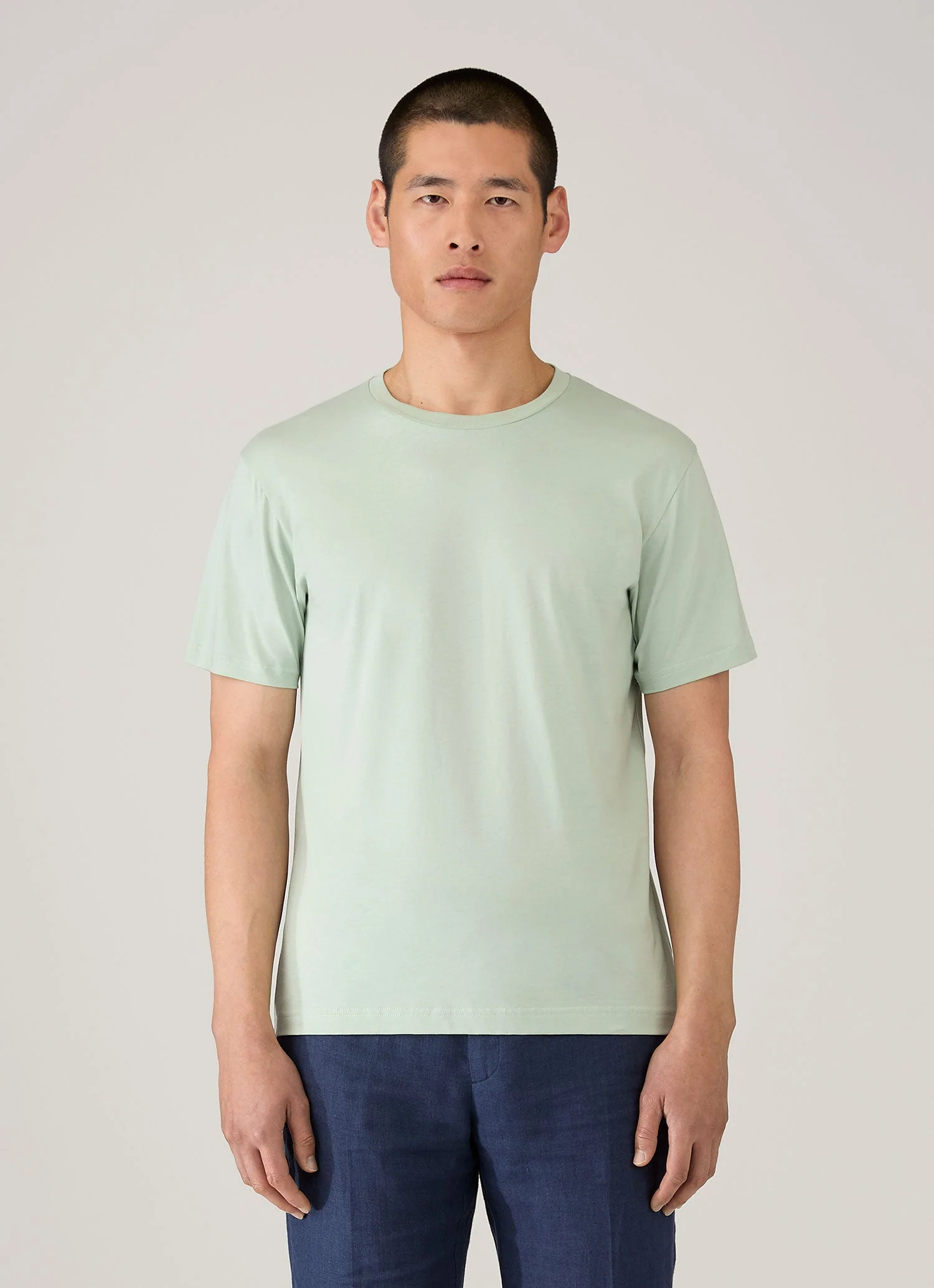 Men's Riviera Midweight T-shirt in Laurel - Image 2