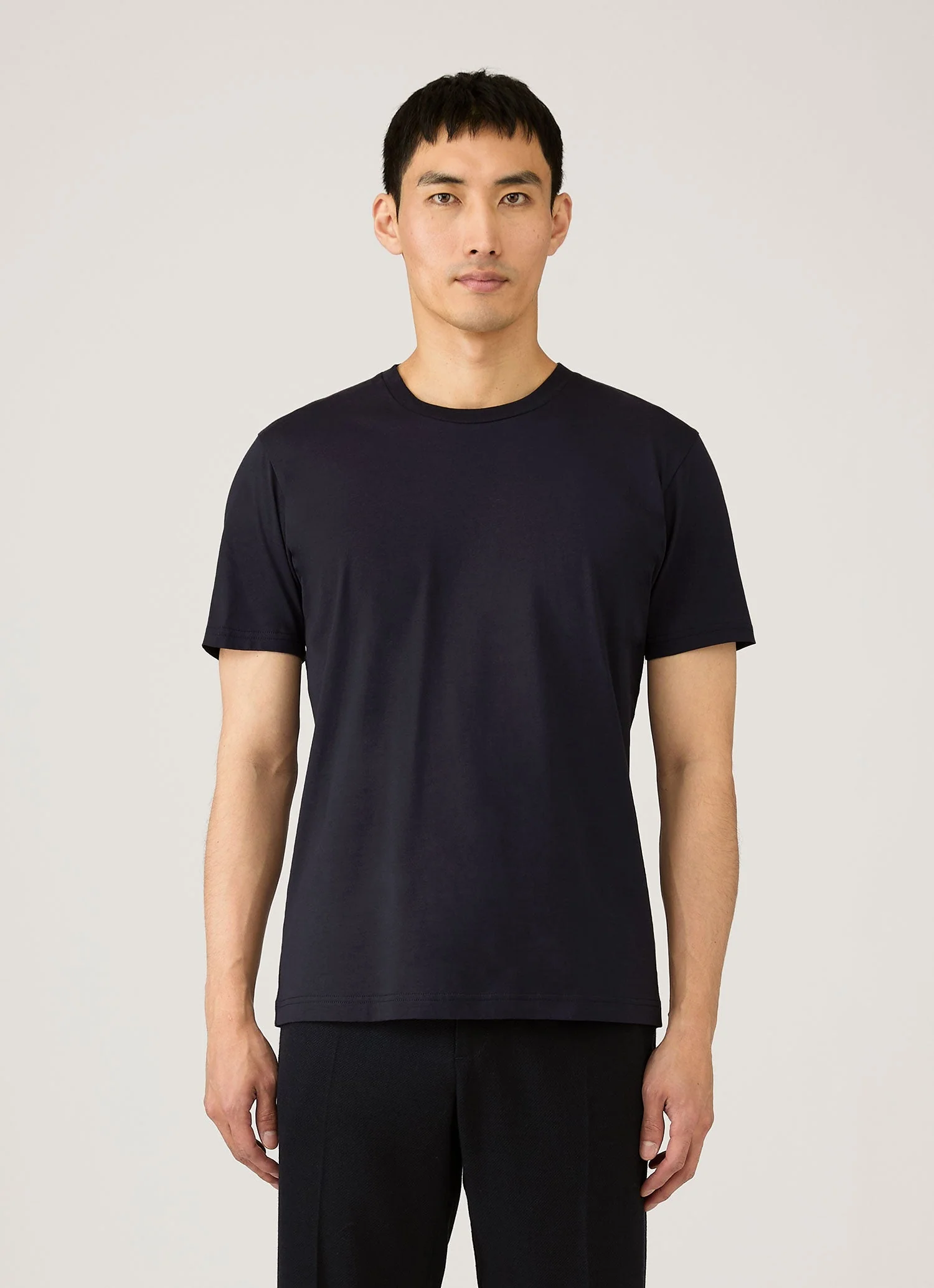 Men's Riviera Midweight T-shirt in Midnight Navy - Image 2