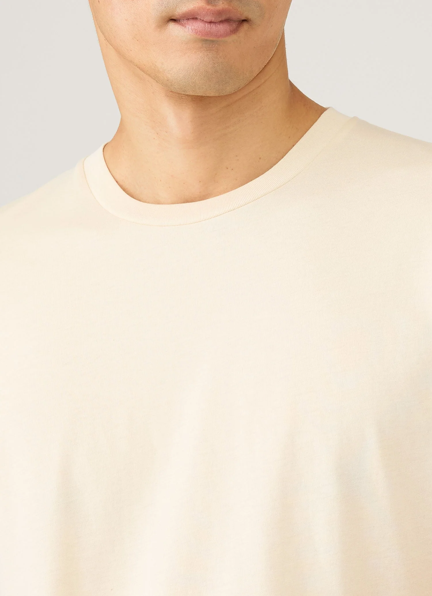 Men's Riviera Midweight T-shirt in Undyed - Image 6