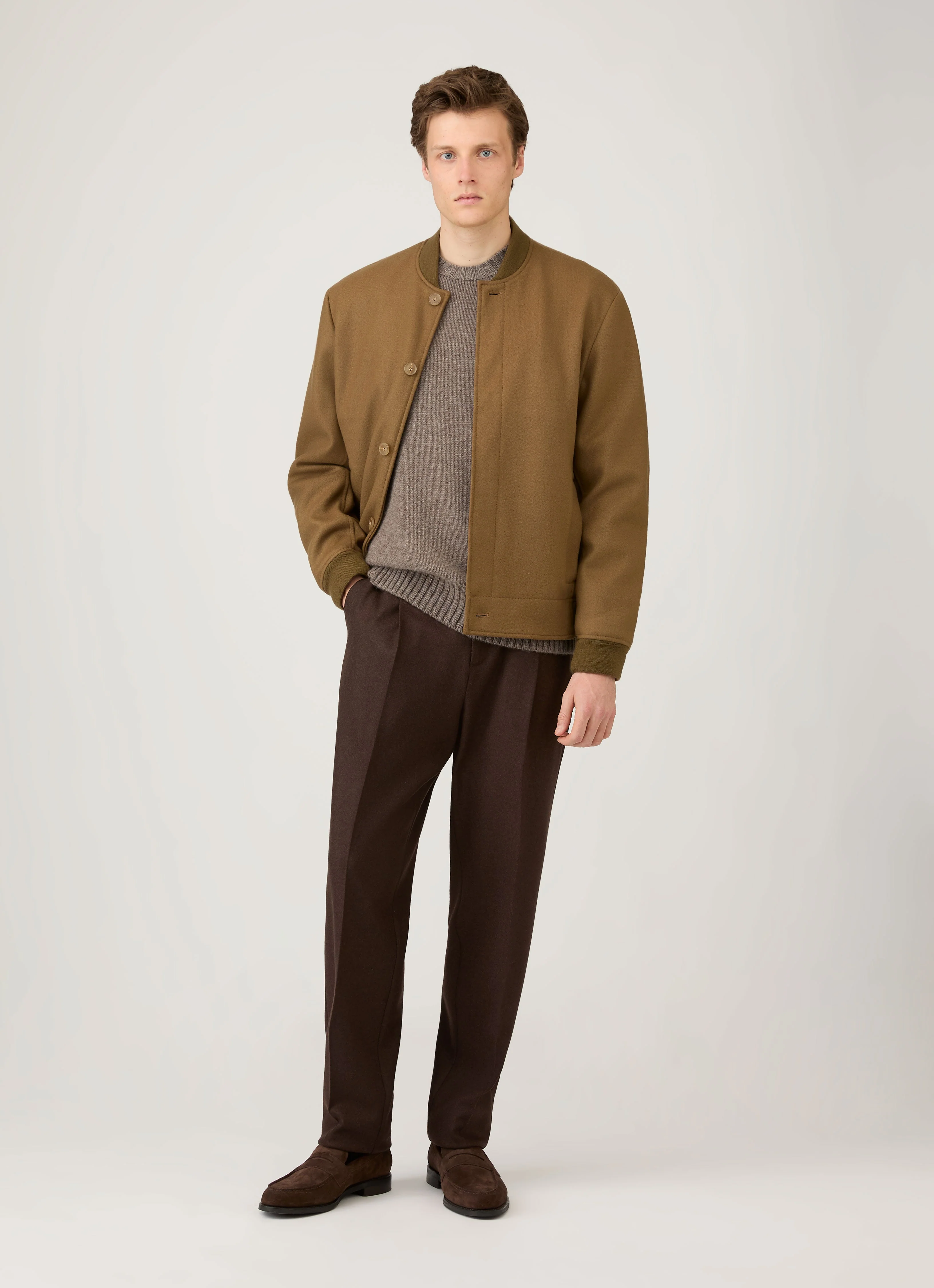 Men's Roxburgh Cashmere Jumper in Bark - Image 3