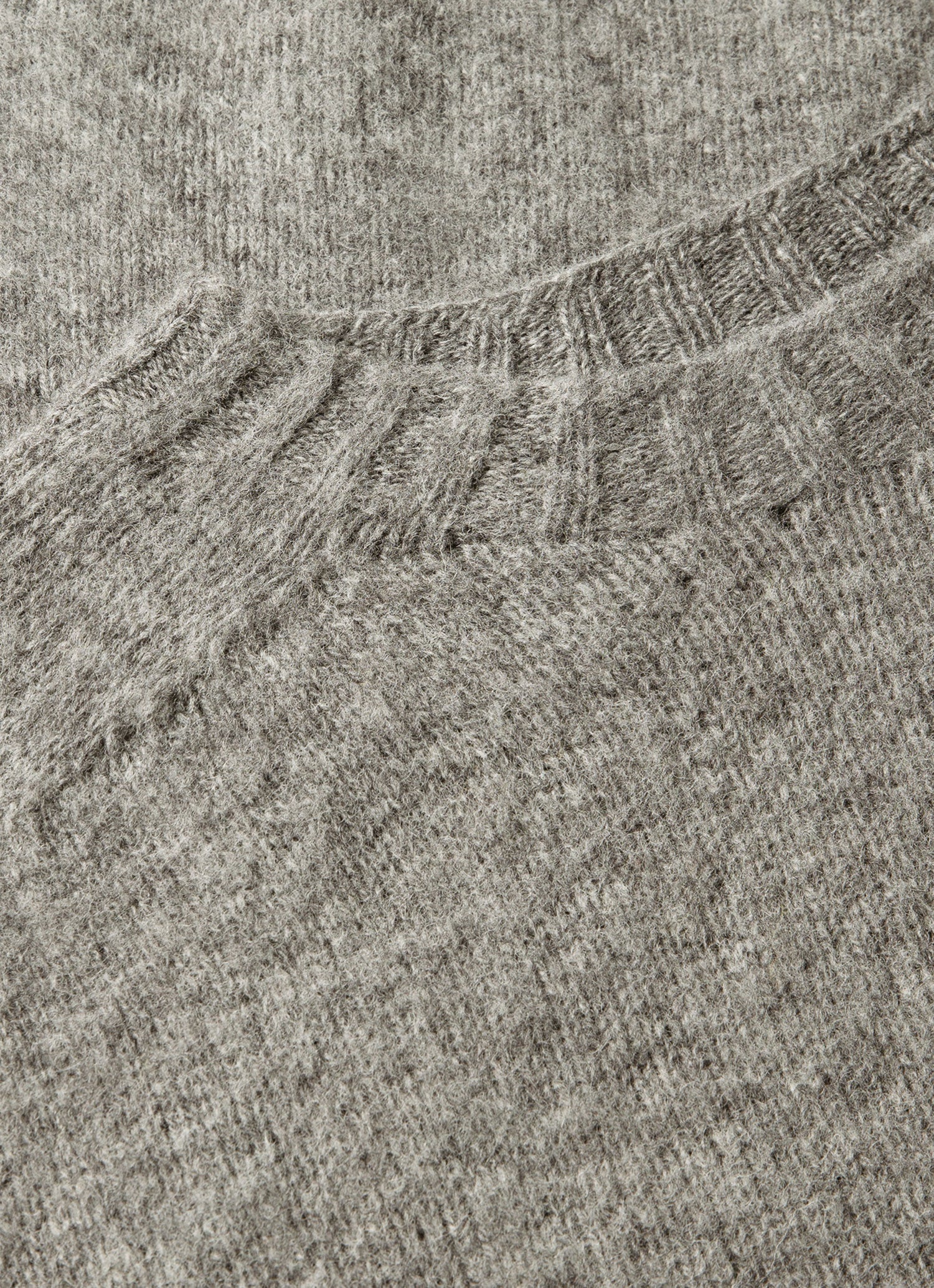 Men's Shetland Crew Neck Jumper in Mid Grey Melange - Image 4