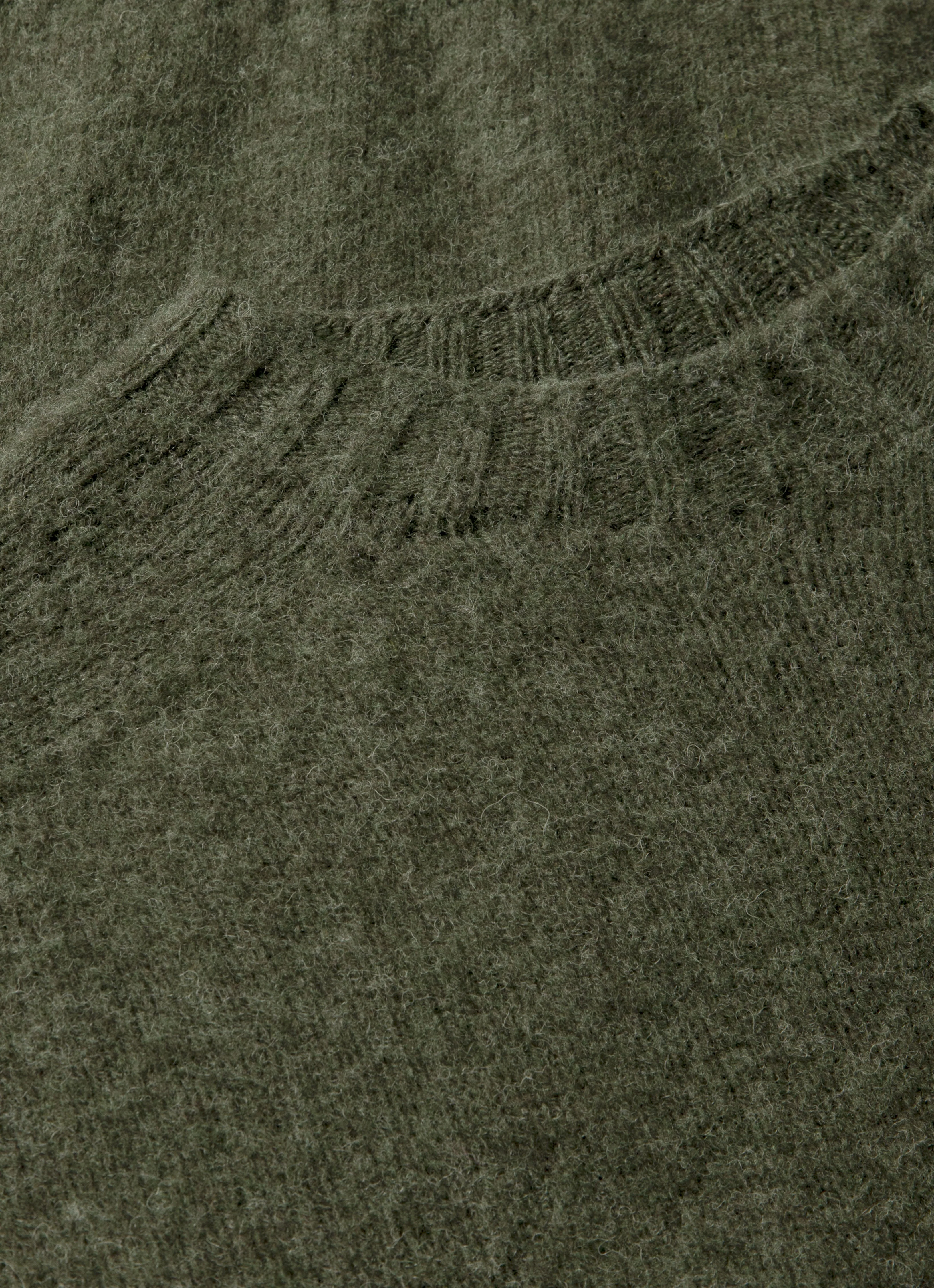 Men's Shetland Crew Neck Jumper in Sea Moss - Image 4