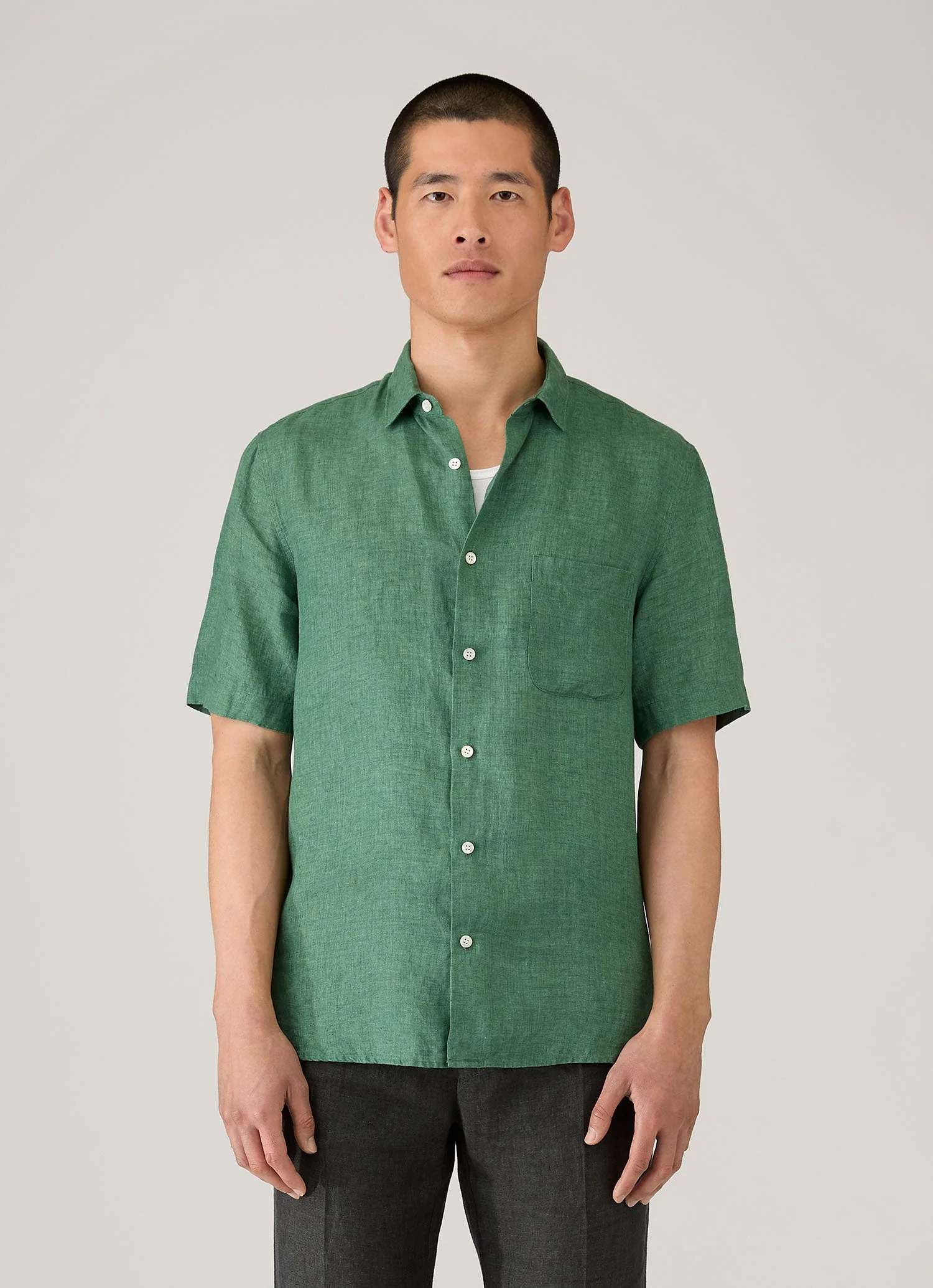 Men's Short Sleeve Linen Shirt in Bright Green - Image 2