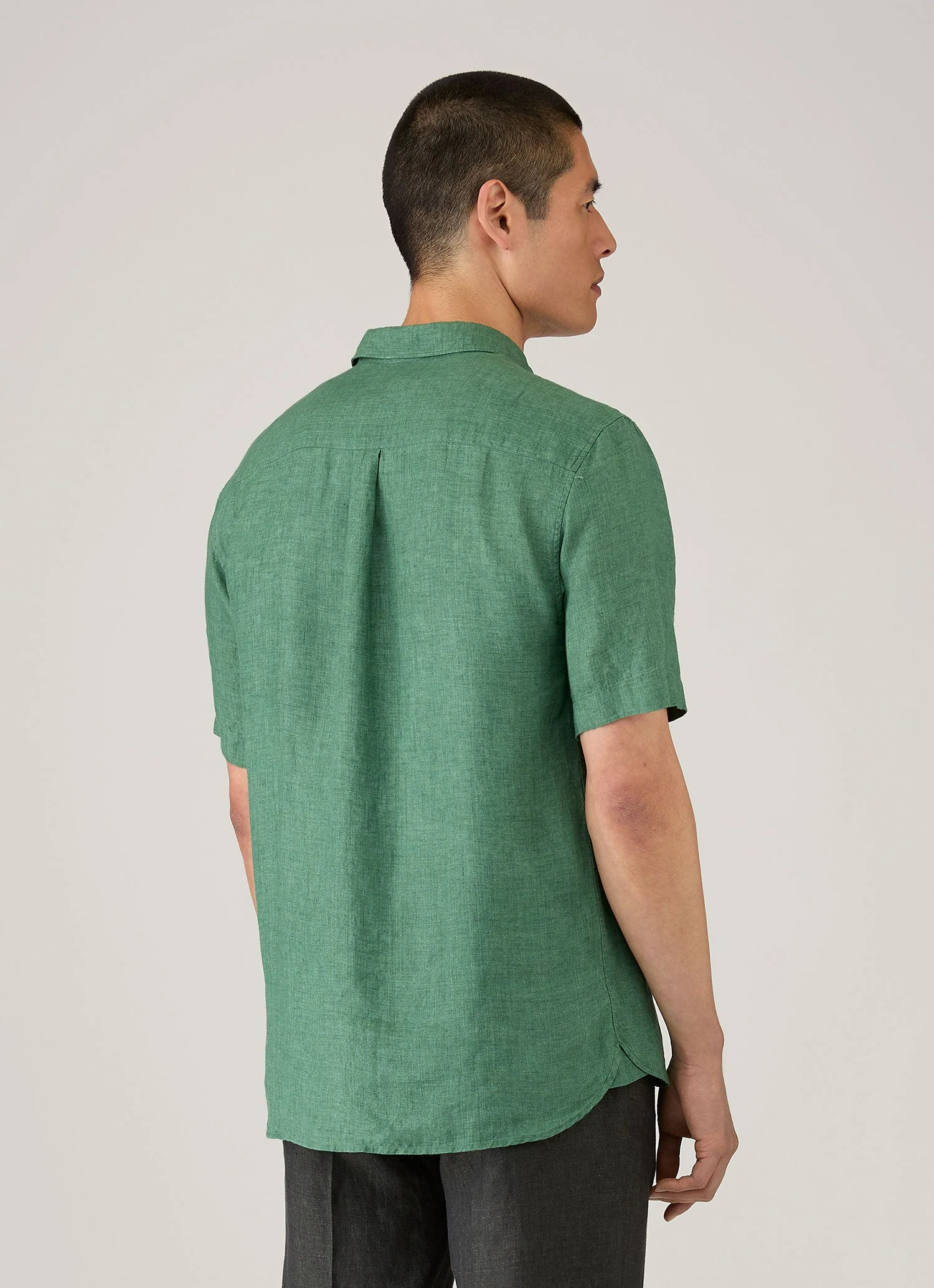 Men's Short Sleeve Linen Shirt in Bright Green - Image 5