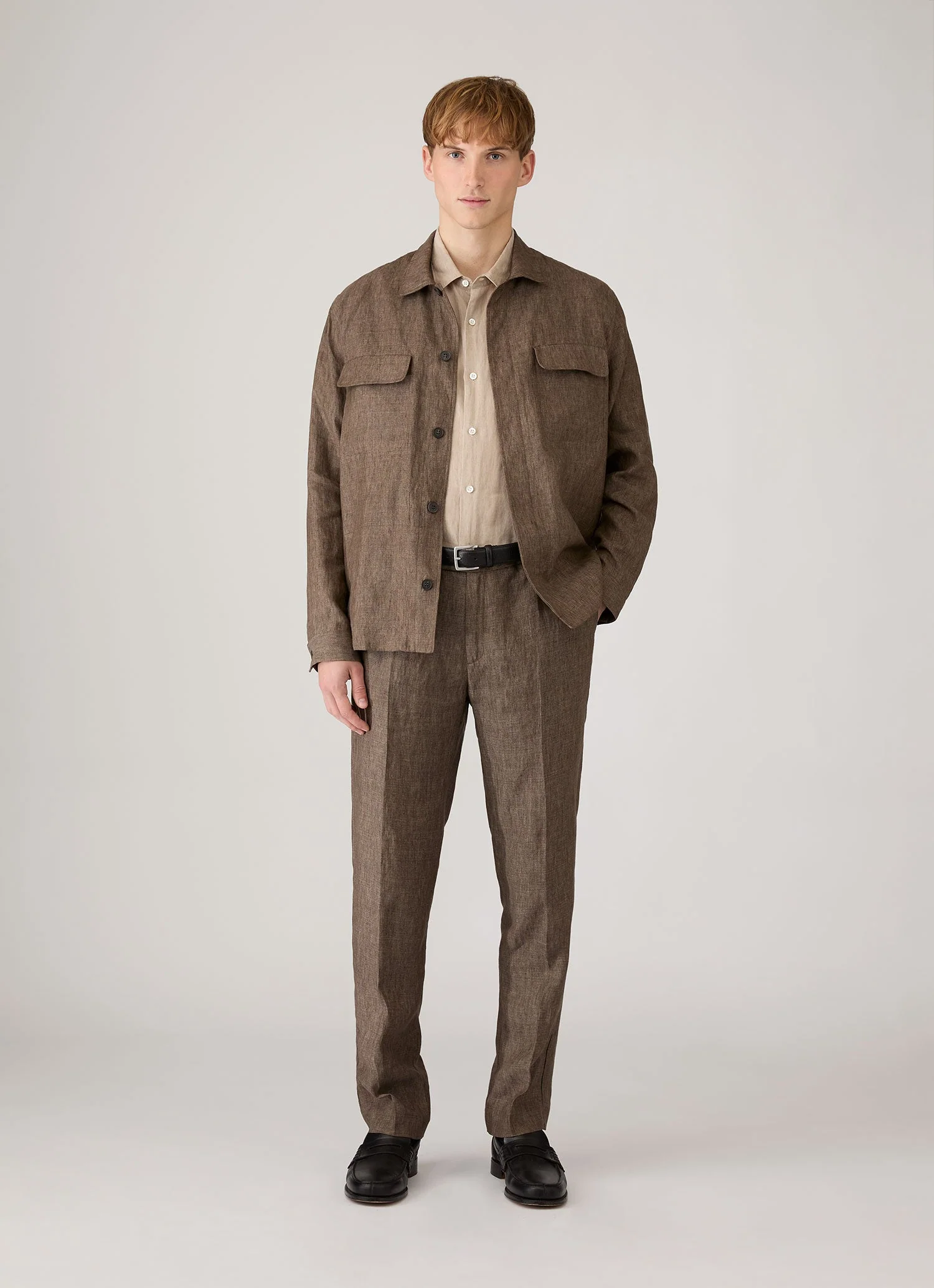 Men's Short Sleeve Linen Shirt in Hazelwood - Image 3