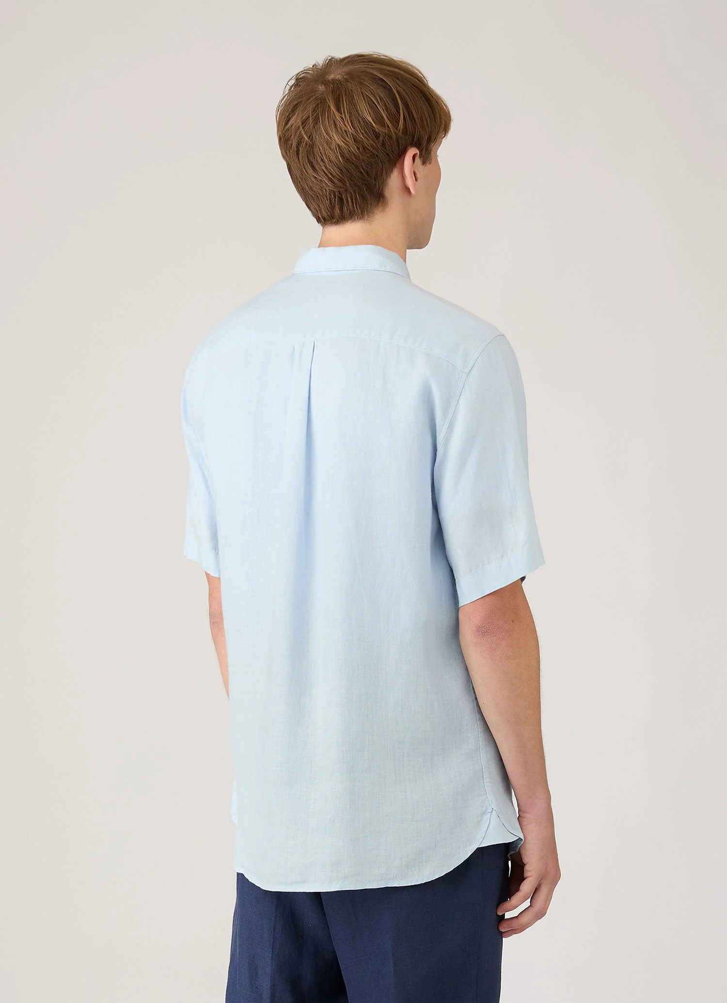 Men's Short Sleeve Linen Shirt in Light Blue - Image 5