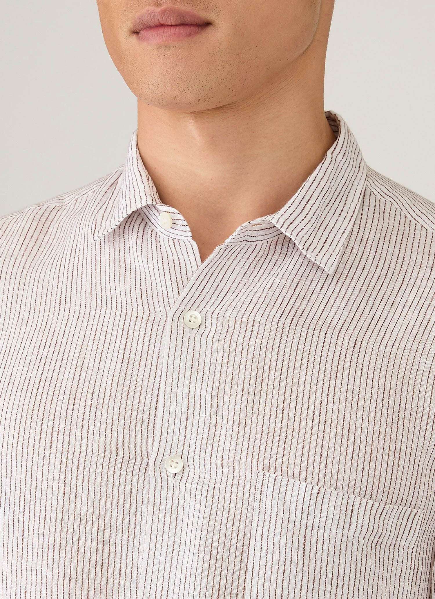 Men's Short Sleeve Linen Shirt in White/Dark Chocolate - Image 6