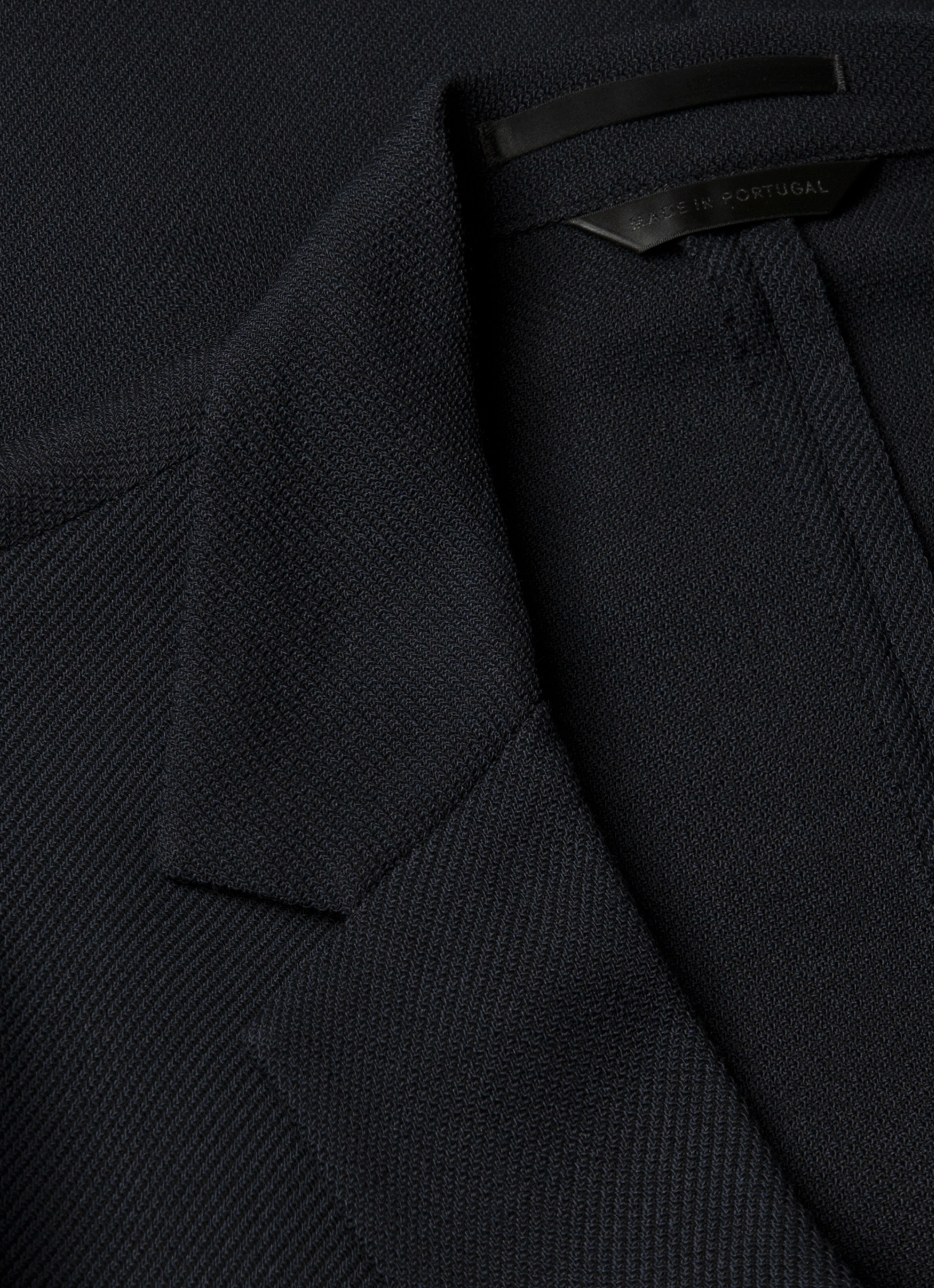 Men's Textured Wool Two-Piece Suit in Navy - Image 4